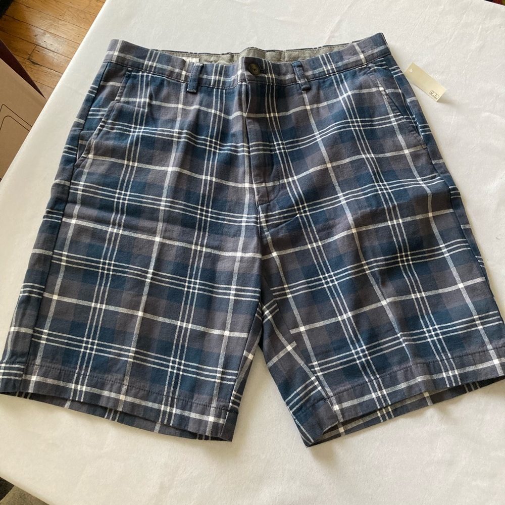 NWT Size 34 Men's Summer Shorts // Classic Fit // Navy Plaid // 9"